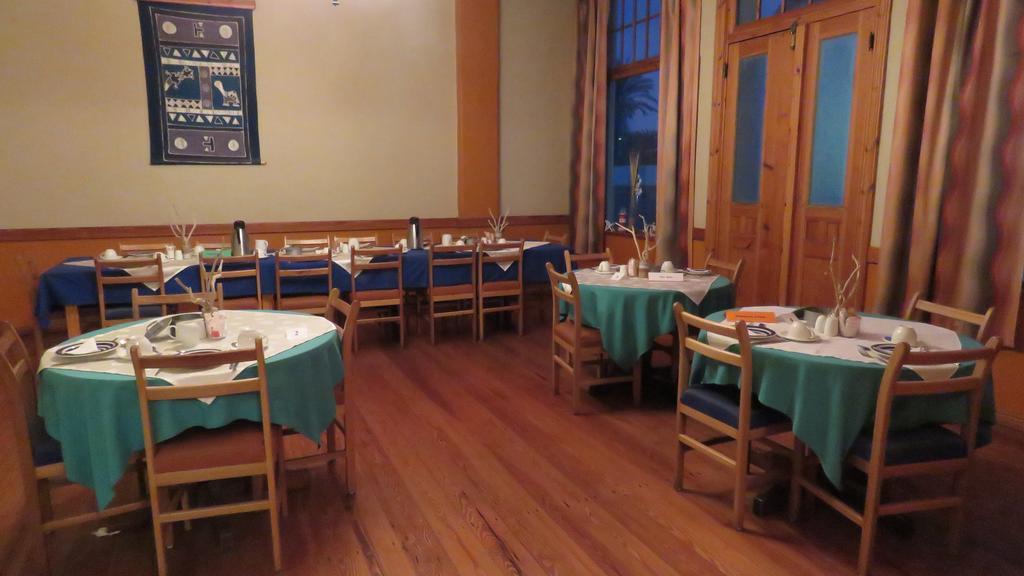 Hotel A La Mer Swakopmund Bagian luar foto