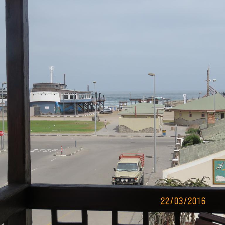 Hotel A La Mer Swakopmund Bagian luar foto